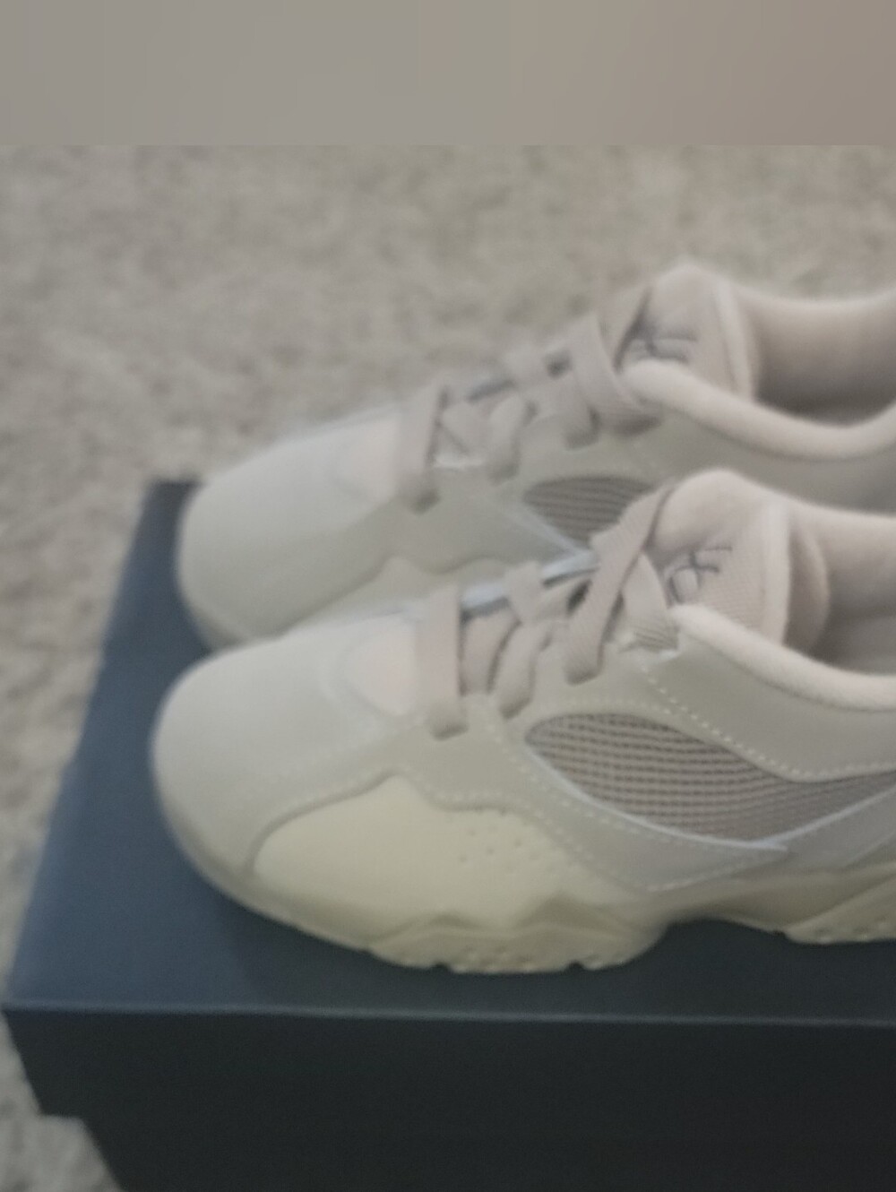 Jordan MVP 92 (PS) Kids Size 11 Beige Low Top Sneakers HQ4426-200